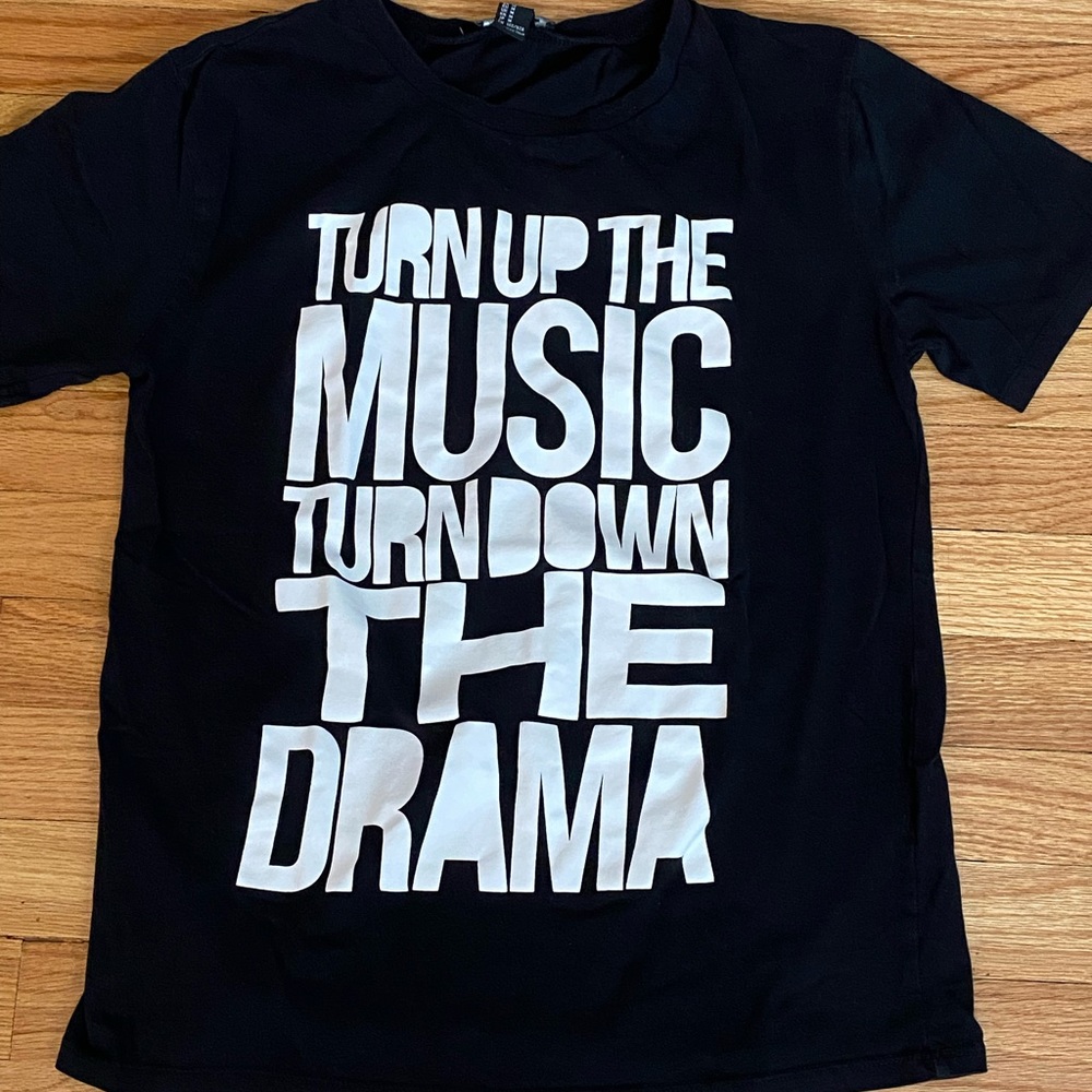 Forever 21 T-Shirt